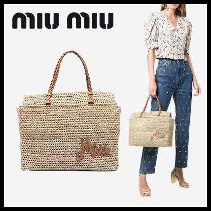 驚きの価格 【MiuMiu】トートバッグ かごバッグ ロゴ ラフィア かご 驚きの価格 【MiuMiu】トートバッグ かごバッグ ロゴ ラフィア かご
