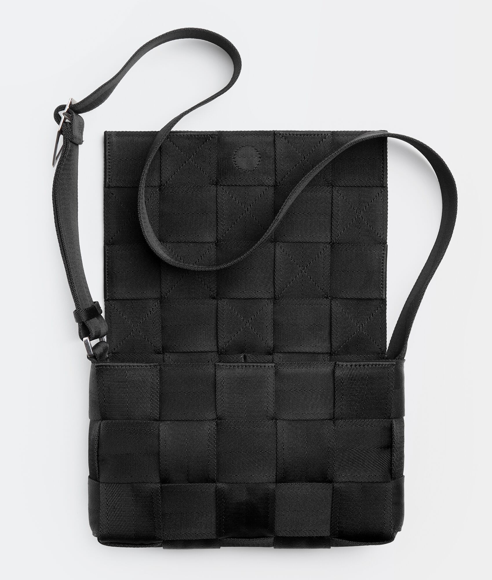 送料無料 新品 黒色のお財布にぴったり ボッテガヴェネタ バッグ メンズ Bottega Veneta ショルダーバッグ v1g2103 ショルダーバッグ バッグ カバン 105 300 Somellos Com Br