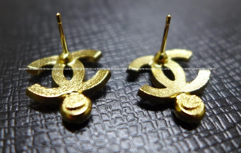 国内即発 CHANEL ピアス ゴールド ＆ クリスタル COCOマーク 国内即発 CHANEL ピアス ゴールド ＆ クリスタル COCOマーク