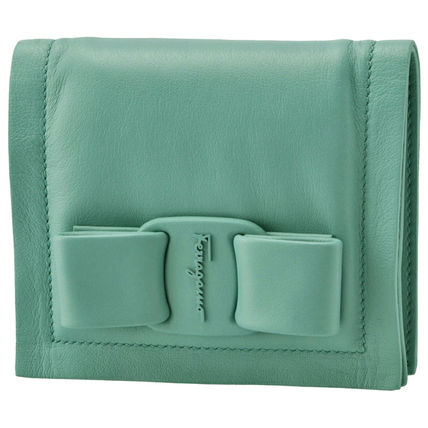 FERRAGAMO(フェラガモ) 折りたたみ財布(レディース) - 海外通販のBUYMA