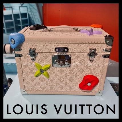 Louis Vuitton, Kitchen