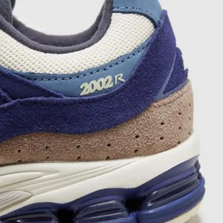 New balance ☆ M2002RG ネイビー×クリーム (New Balance