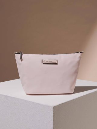 Calvin Klein ポーチ CALVIN KLEIN (カルバンクライン) ポーチ　送料無料