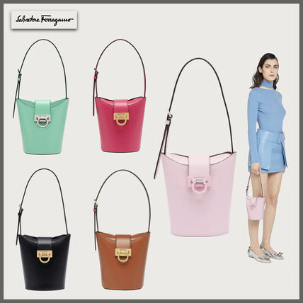バケツ型 バッグ Salvatore Ferragamo(サルヴァトーレフェラガモ ...