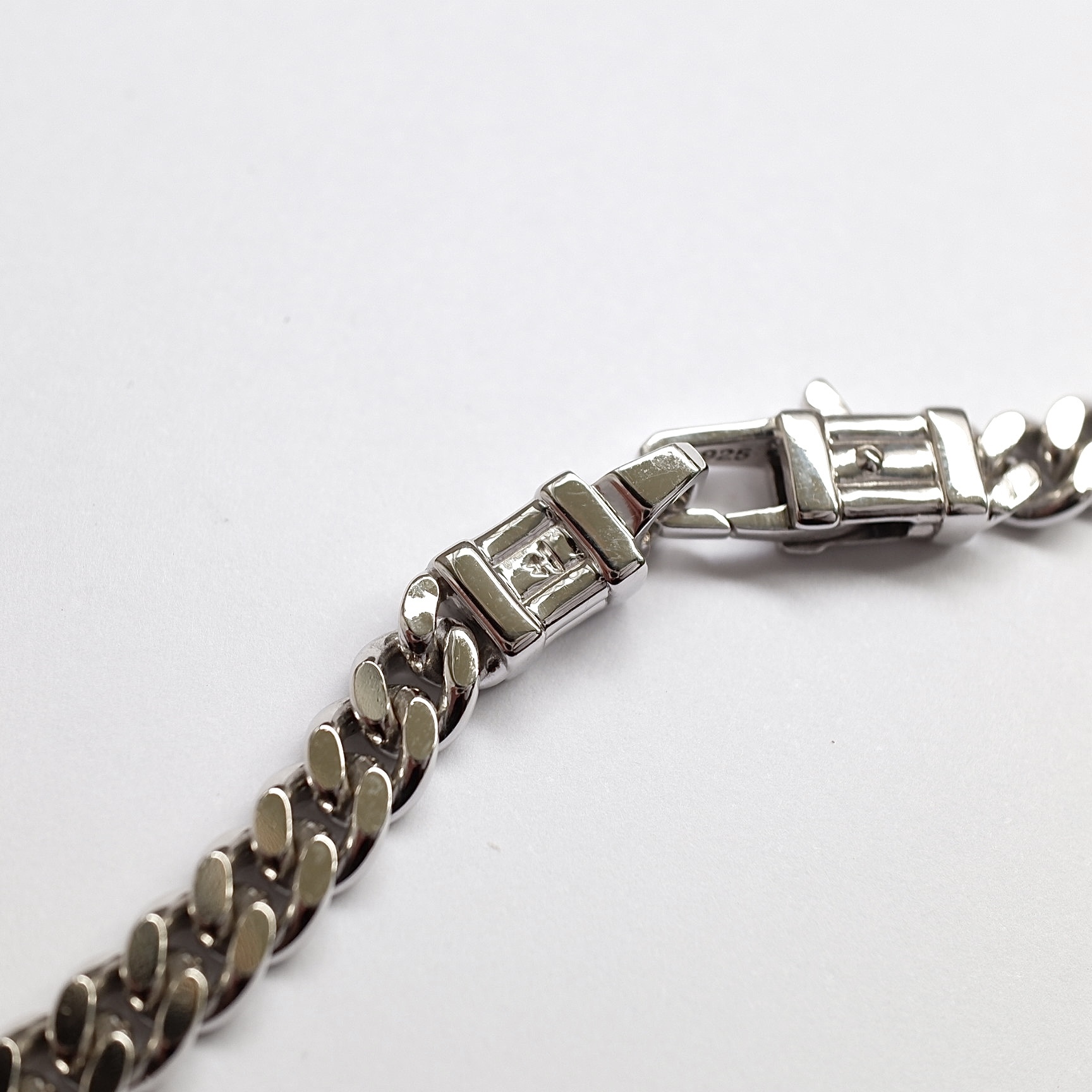 最新最全の 送料 関税込み TOM WOOD curb chain L シルバーネックレス (Tom アクセサリー