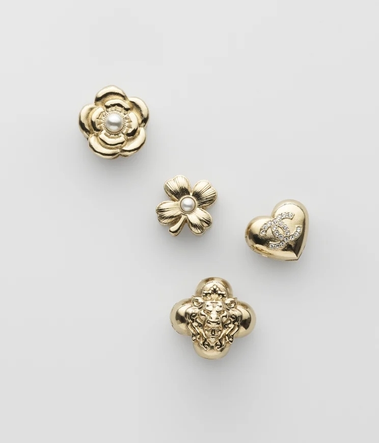 CHANEL ヘアアクセサリー ★★★VIP★直営店【CHANEL】22SS ヘアアクセサリー 金(2)