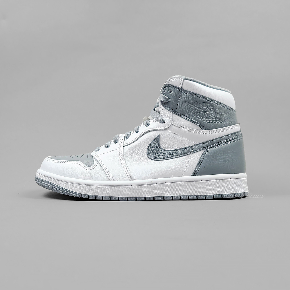 ★Nike★AIR JORDAN 1 RETRO HIGH OG \"レベリオネア\"★追跡可
