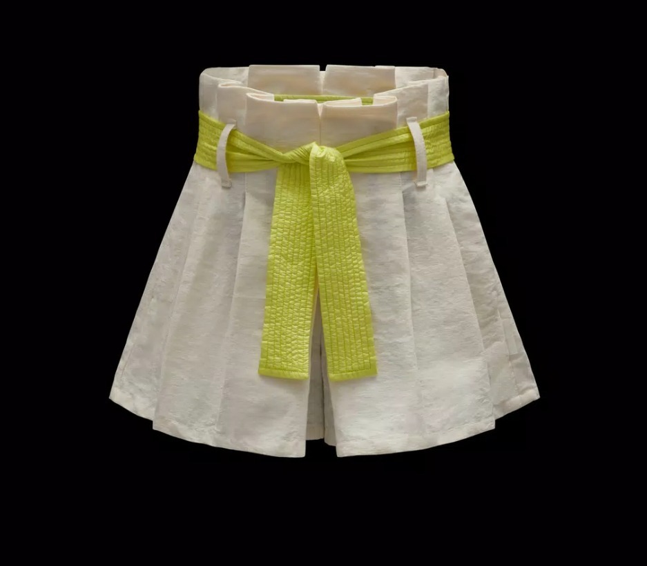 大人もOK！MONCLER2022春夏新作ジュニア ショートパンツ 12A/14A 大人もOK！MONCLER2022春夏新作 プリント入り水着パンツ 12A/14A