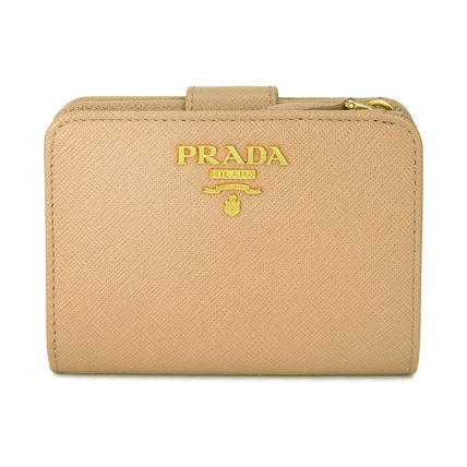 ナイロン PRADA x 折りたたみ財布(レディース) - 海外通販のBUYMA