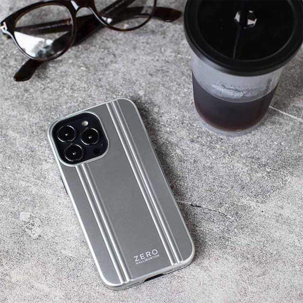 Shop ZERO HALLIBURTON Unisex Blended Fabrics iPhone 13 iPhone 13
