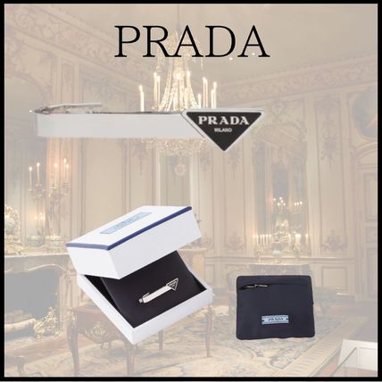 Shop PRADA 2022-23FW Street Style Plain Logo Accessories ...