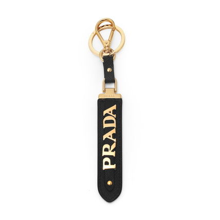 ハート PRADA x キーホルダー・キーリング(レディース) - 海外通販のBUYMA