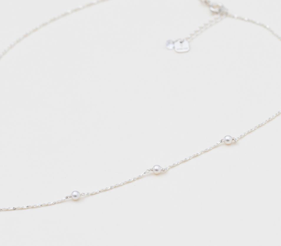 【TATIANA】(Silver925) Triple Ball Chain Necklace 韓国発 TATIANA】(Silver925) Multi Ornament Necklace 韓国発 (TATIANA