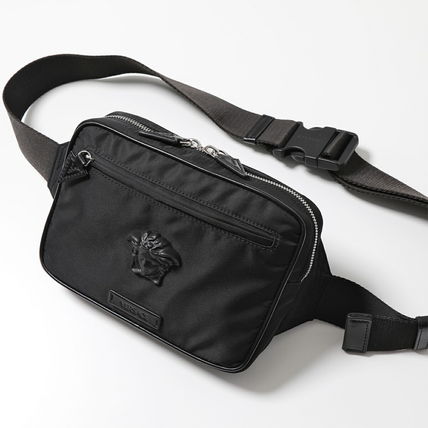 ボディーバッグ VERSACE x バッグ・カバン(メンズ)|新作を海外通販 ボディーバッグ VERSACE x バッグ・カバン(メンズ)|新作を海外通販