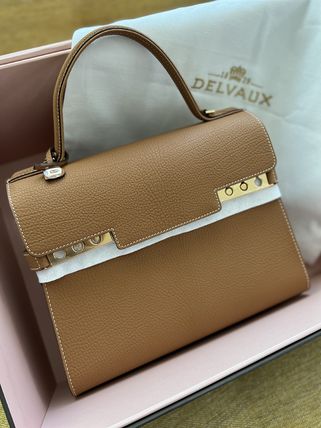 DELVAUX x ショルダーバッグ・ポシェット(レディース) - 海外通販のBUYMA