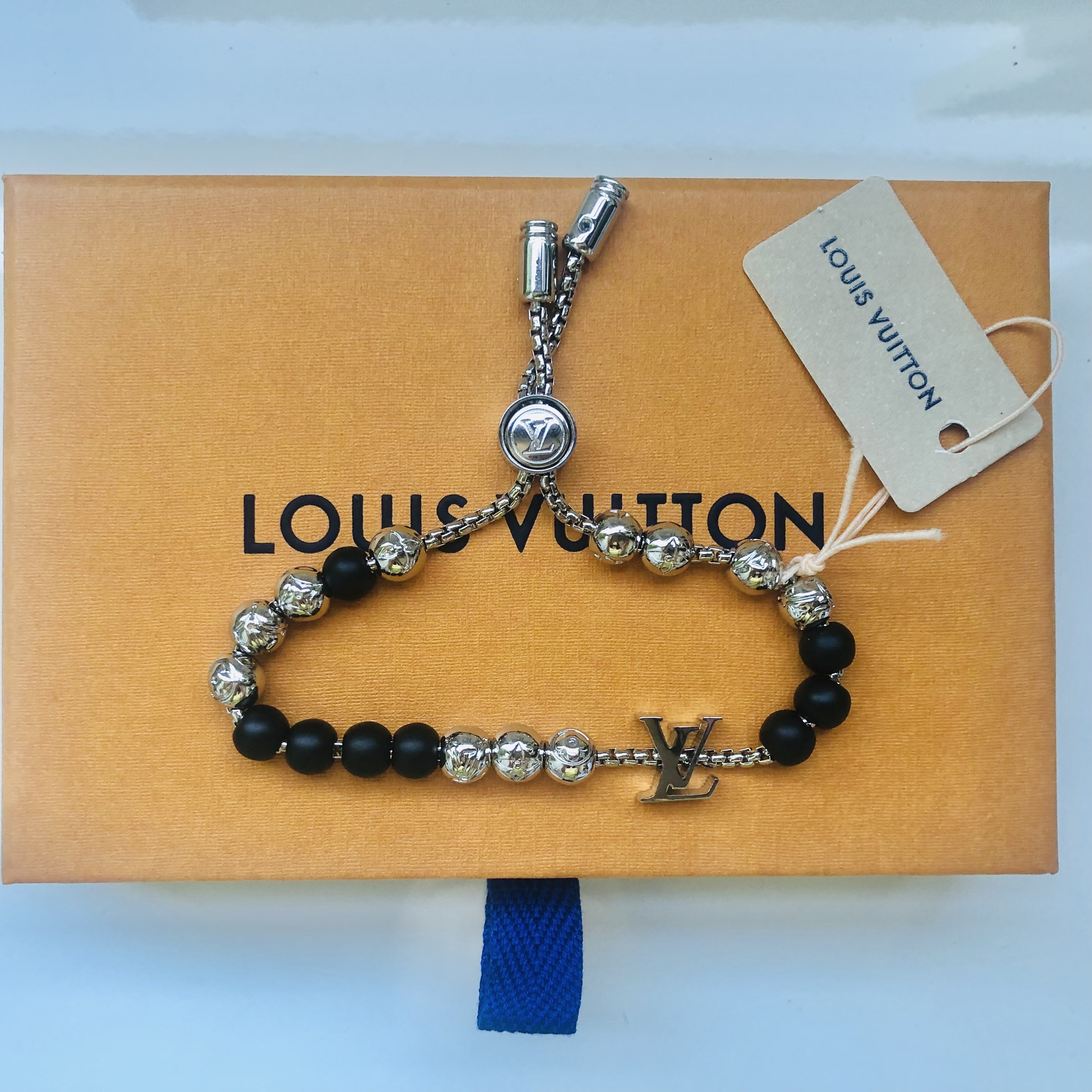 Louis Vuitton】LV イニシャル ブラスレ・モノグラム ビーズ