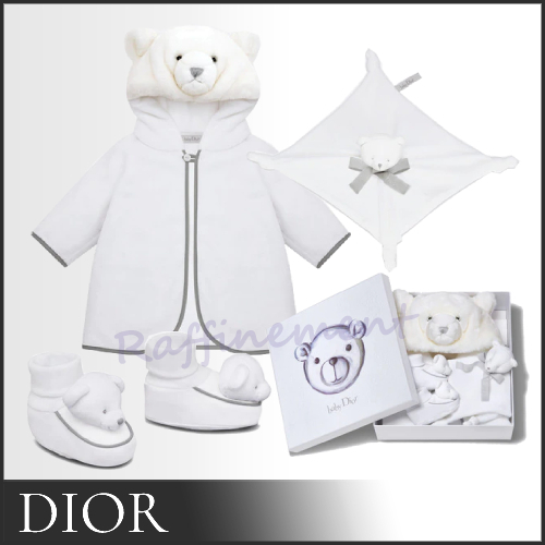超歓迎
Dior★男女OK 3点 ロゴ TEDDY BEAR 出産祝いギフトセット★ ベビーパジャマ・ルームウェア・スリーパー 超歓迎
Dior★男女OK 3点 ロゴ TEDDY BEAR 出産祝いギフトセット★ ベビーパジャマ・ルームウェア・スリーパー