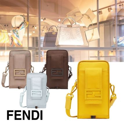 ショルダー付きスマホケース FENDI(フェンディ) iPhone・スマホケース ...