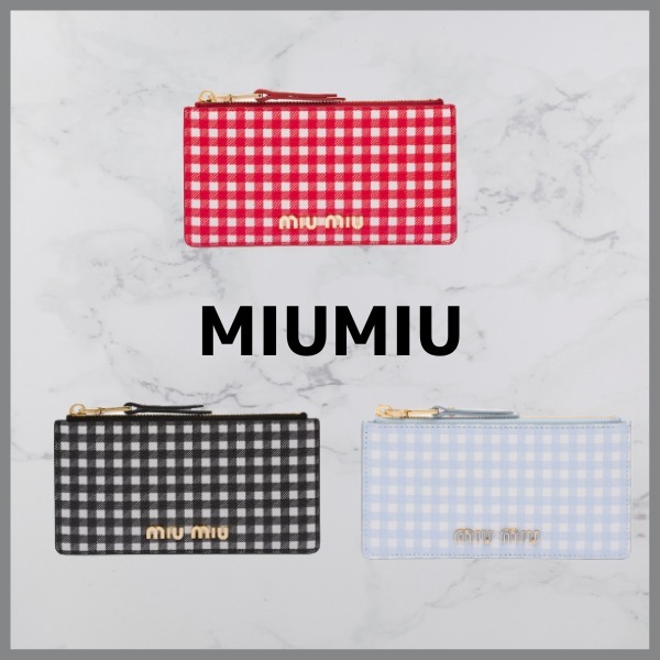 すみません miumiu プリント入り マドラスレザー カードケース オンライン