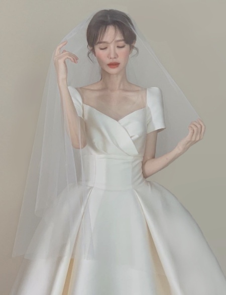 ウェディングドレス ロング丈 半袖 上品 パーティー 結婚式 韓国