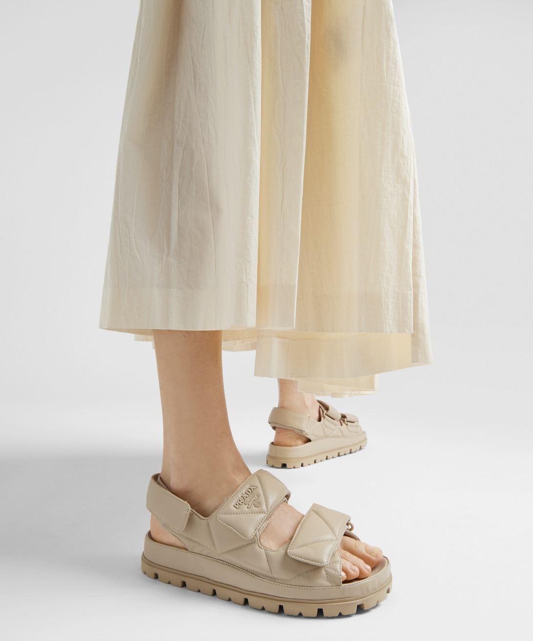 ☆PRADA☆パデッドナッパレザー サンダル