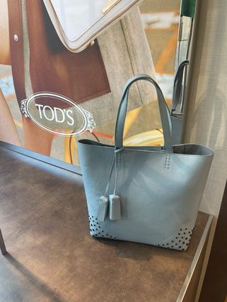A4サイズ収納可 TOD'S x バッグ・カバン(レディース) - 海外通販のBUYMA