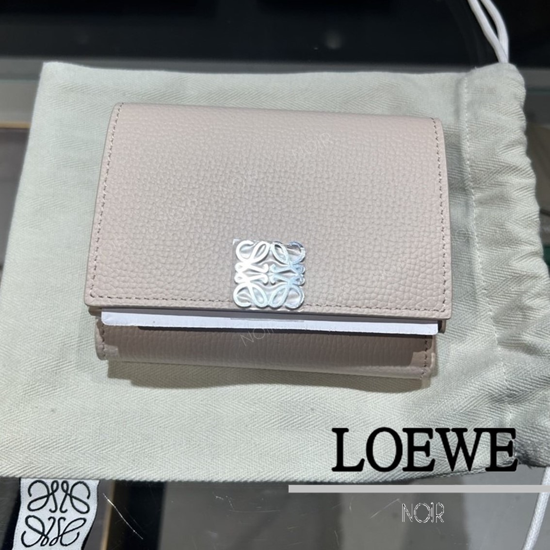国内即発 LOEWE アナグラム トライフォールド ウォレット13色