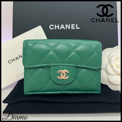 三つ折り CHANEL x 財布・小物(レディース) - 海外通販のBUYMA