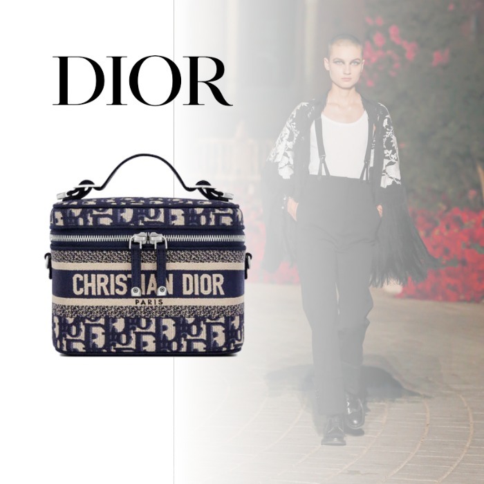 2022新入荷 国内関税なし★DIOR トラベル バニティ スモール ショルダーバッグ・ポシェット 2022新入荷 国内関税なし★DIOR トラベル バニティ スモール ショルダーバッグ・ポシェット