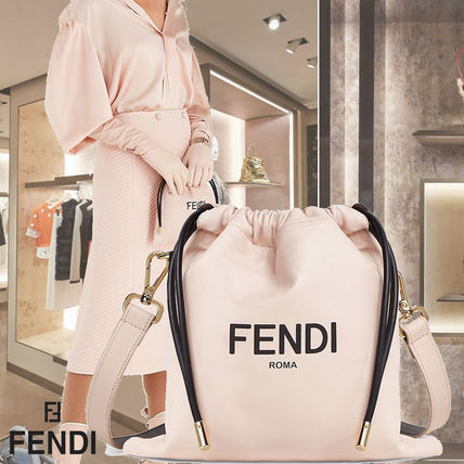 FENDI x クラッチバッグ(レディース) - 海外通販のBUYMA