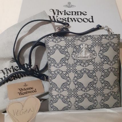 *VIVIENNE WESTWOOD*オーブ モノグラム ロートップ トレーナー Vivienne Westwood(ヴィヴィアンウエストウッド) バッグ・カバン