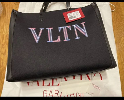 キャンバス VALENTINO x バッグ・カバン(レディース)|新作を海外通販 ...