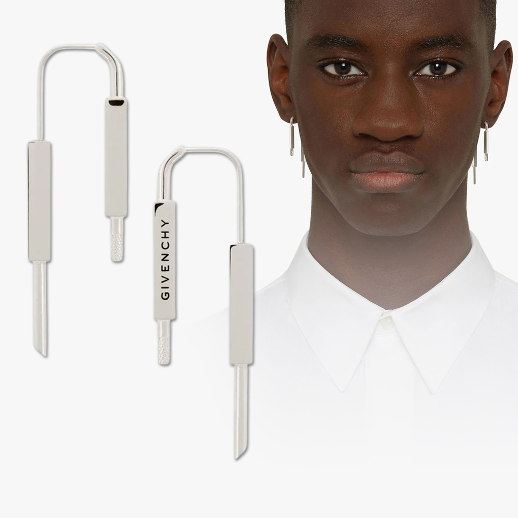 GIVENCHY ロックピアス イヤリング ブラック ランウェイ