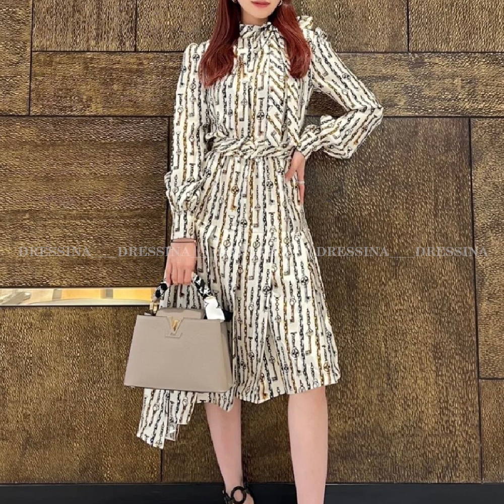《チェーン柄がカッコいい 》Louis Vuitton ロングドレス (Louis