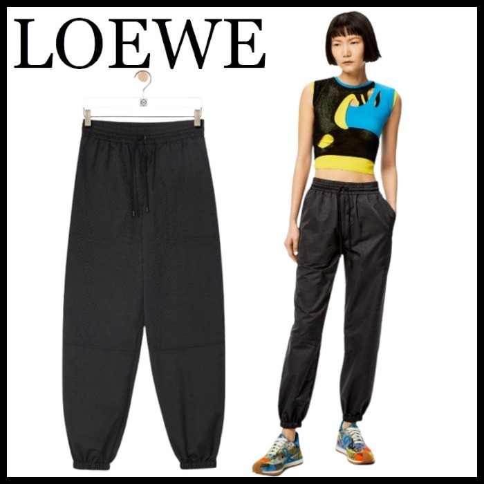超大特価
LOEWE ナイロン トラウザーズ トラックスーツ アナグラム ボトムスその他 超大特価
LOEWE ナイロン トラウザーズ トラックスーツ アナグラム ボトムスその他