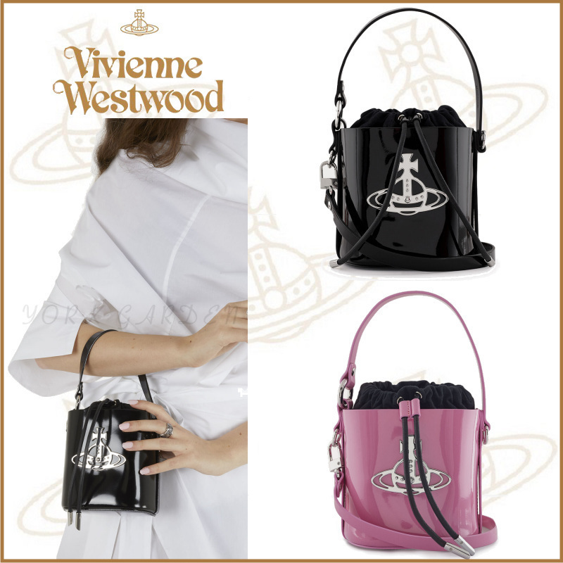 関税込☆Vivienne Westwood★デイジー スモール バケットバッグ Vivienne Westwood Women's' Daisy Small Bucket Bag in Black