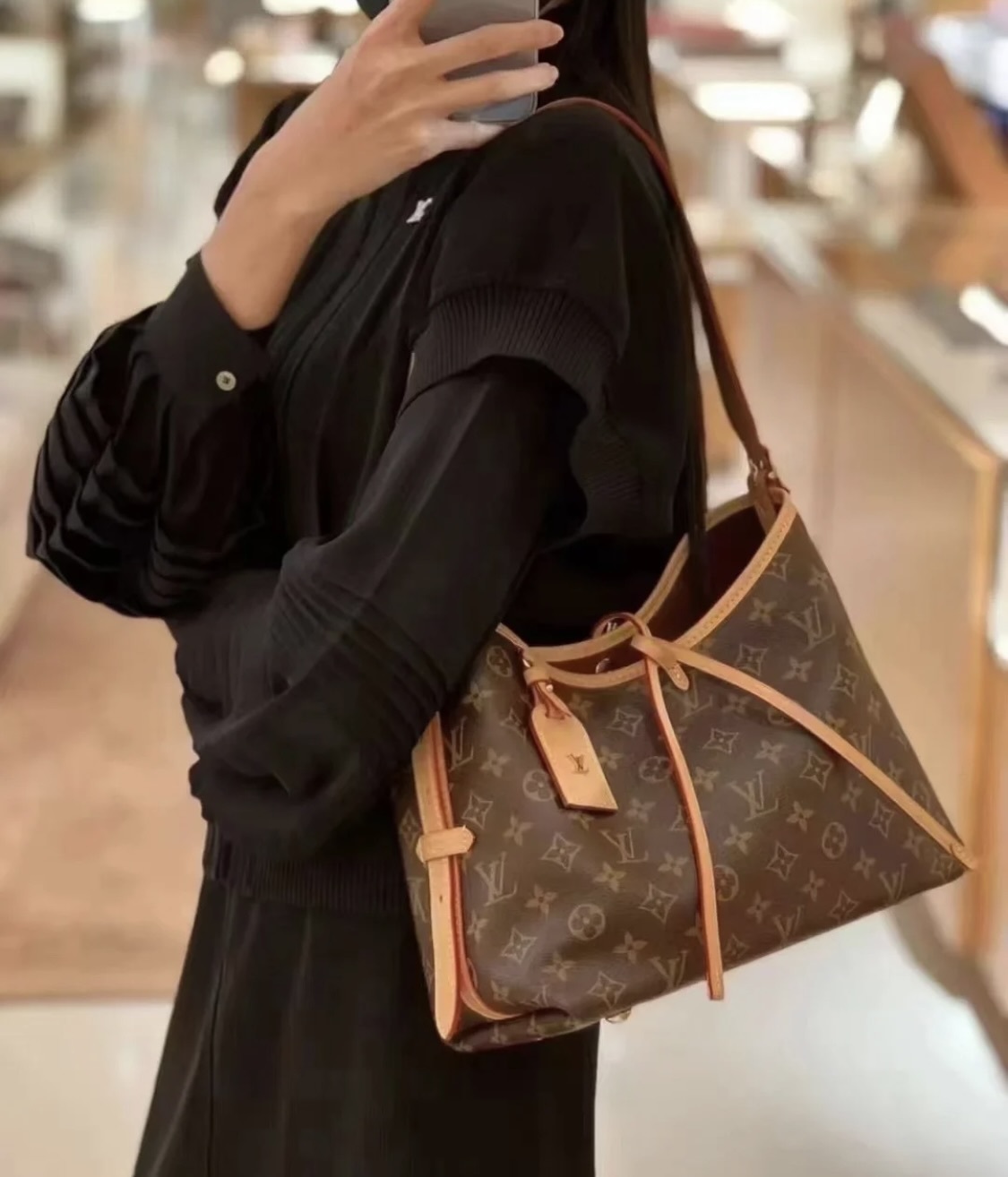 Louis Vuitton (ルイヴィトン) トートバッグ レディース 2022-23 AW(秋冬) Louis Vuitton (ルイヴィトン) トートバッグ レディース 2022-23 AW(秋冬)
