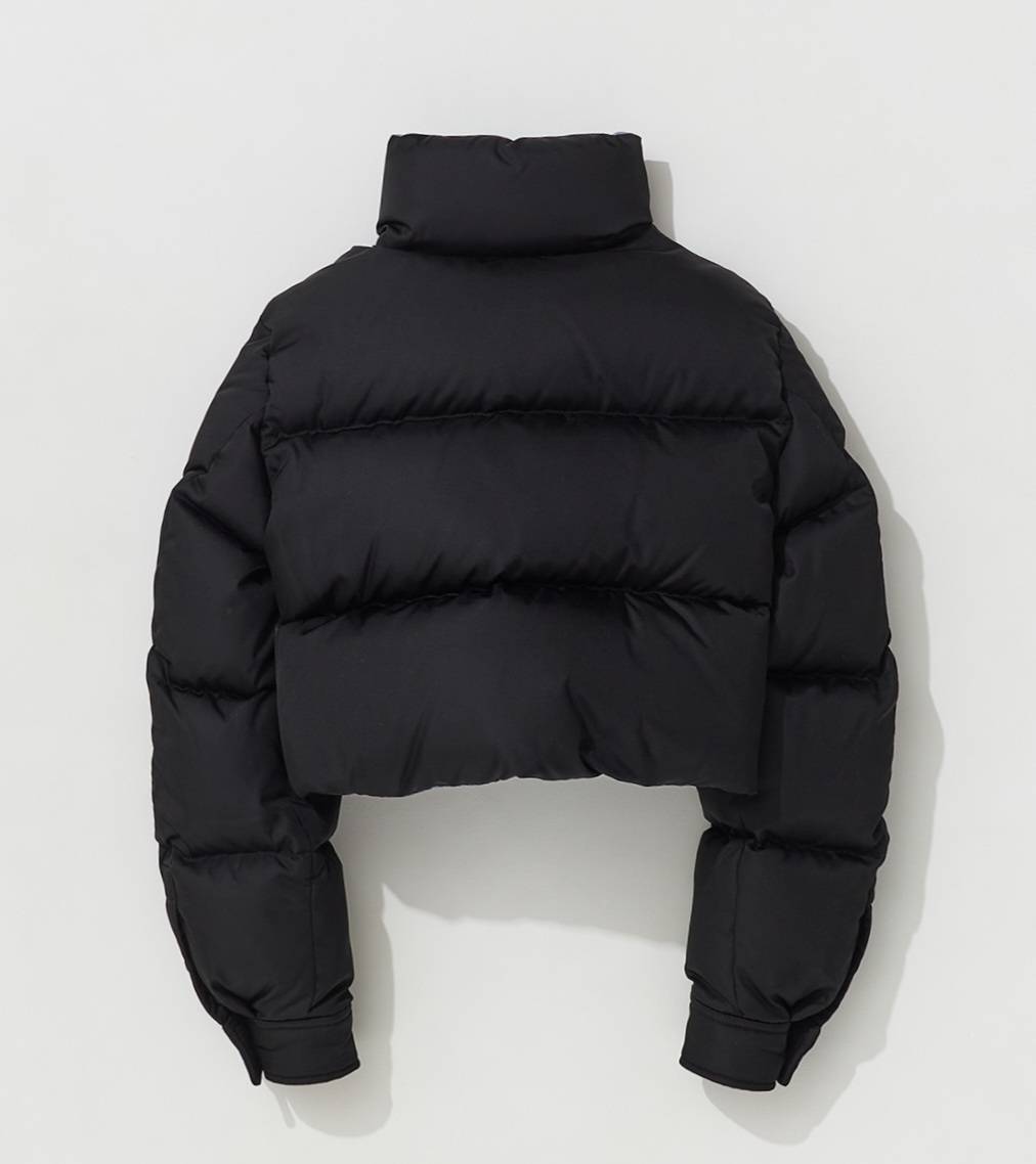 PRADA 23AW Re-Nylon クロップドダウンジャケット 国内発】PRADA プラダ Re-Nylon クロップド ダウンジャケット