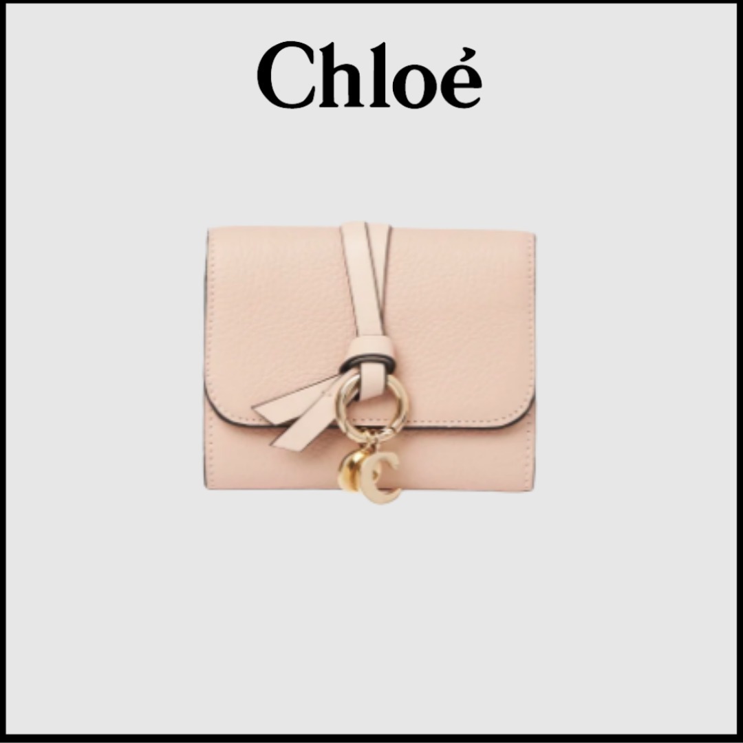 2022春夏新色】 Chloe (クロエ) ピンク アルファベットの小さな三 【美品】 【未使用品】CHLOE クロエ 三つ折り財布 セメントピンク 折り財布