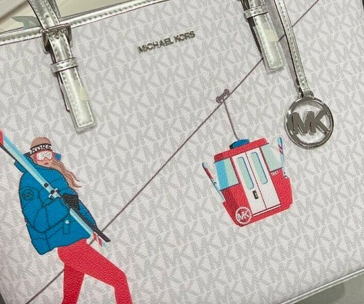 セールMichael Kors Jet Set Girls MKロゴ柄ミディアムトート セールMichael Kors Jet Set Girls MKロゴ柄ミディアムトート