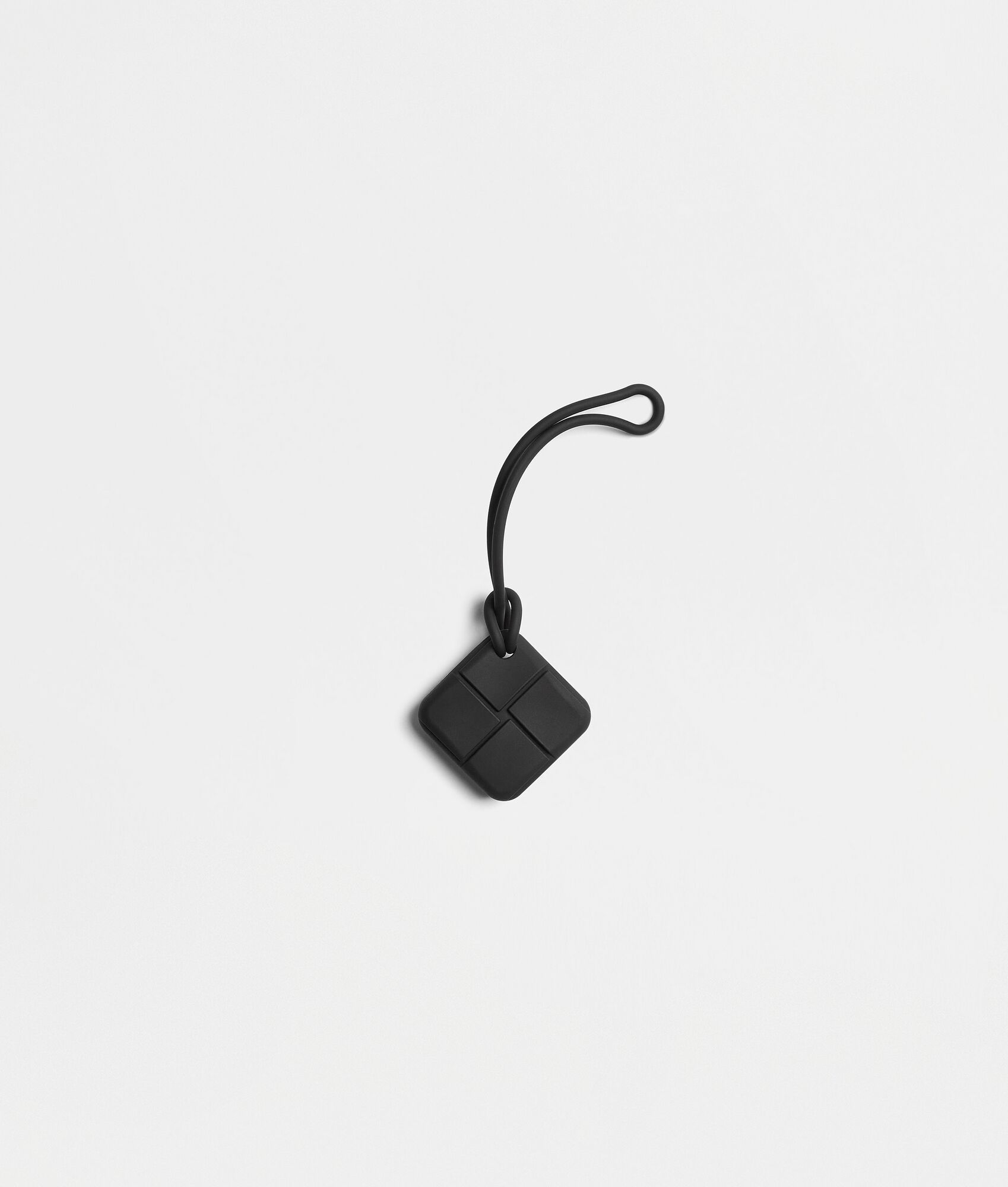 【BOTTEGA VENETA】Airtag ケース|Apple