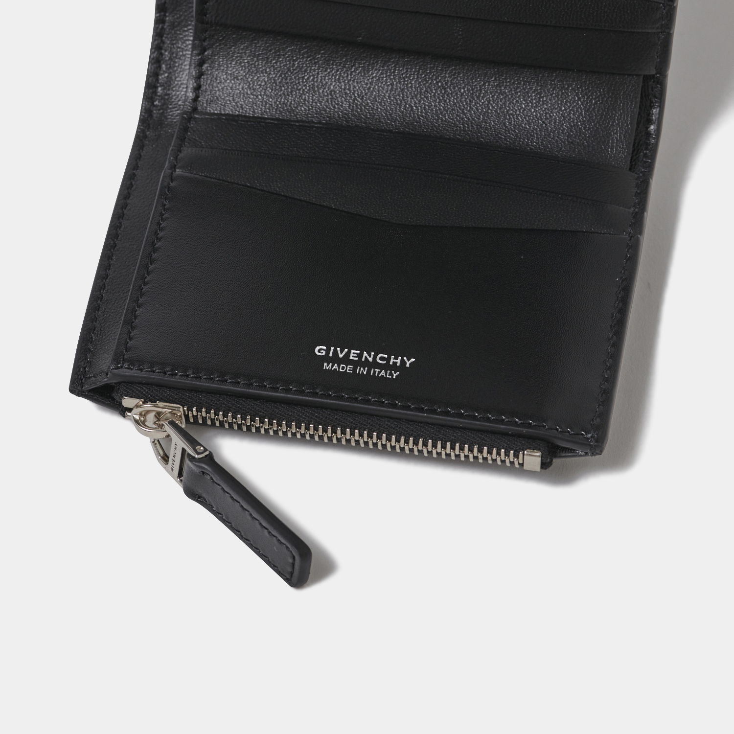関税負担なし☆GIVENCHY 4G レザーボックス 三つ折りウォレット