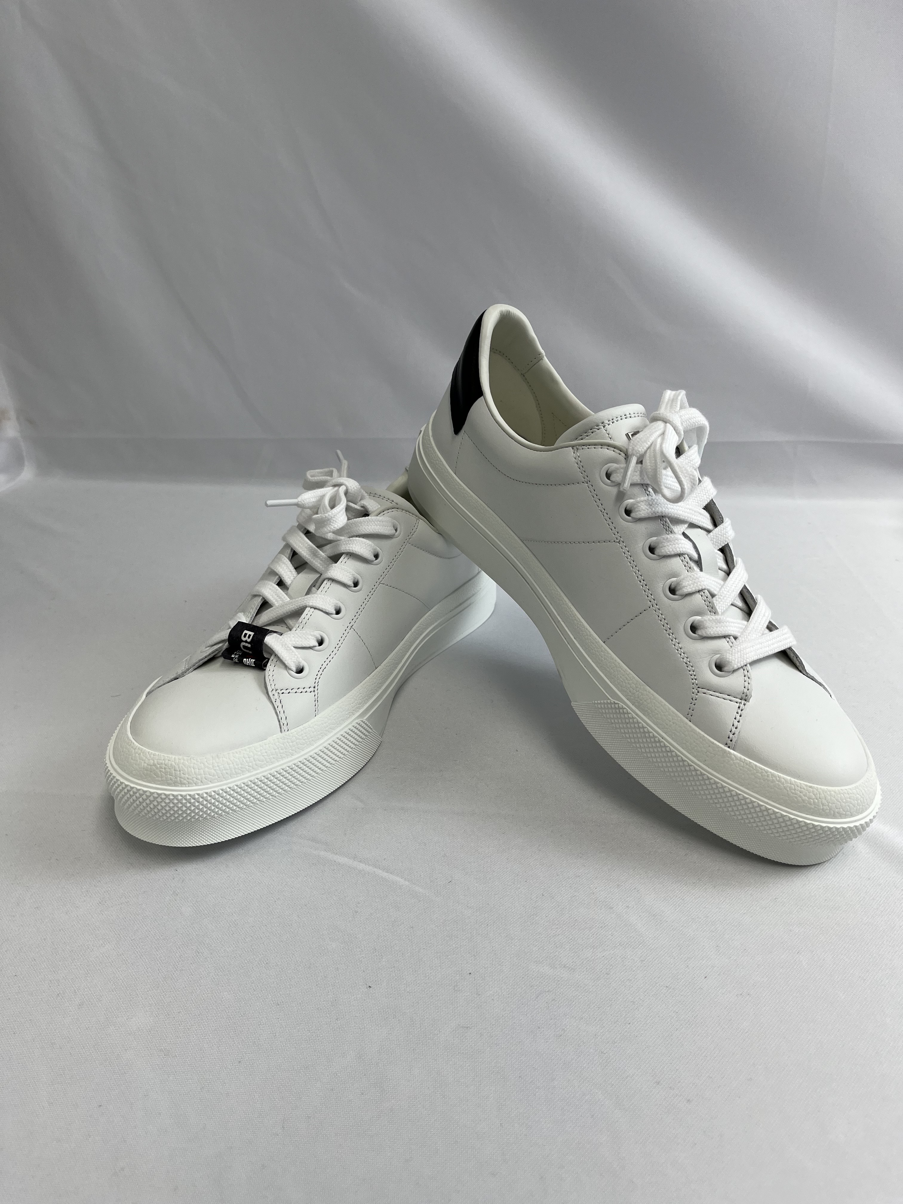 GIVENCHY 送料無料 VIP価格 スニーカーシティスポーツ GIVENCHY (ジバンシィ) シティスポーツ スニーカー GVBH0096H1HD