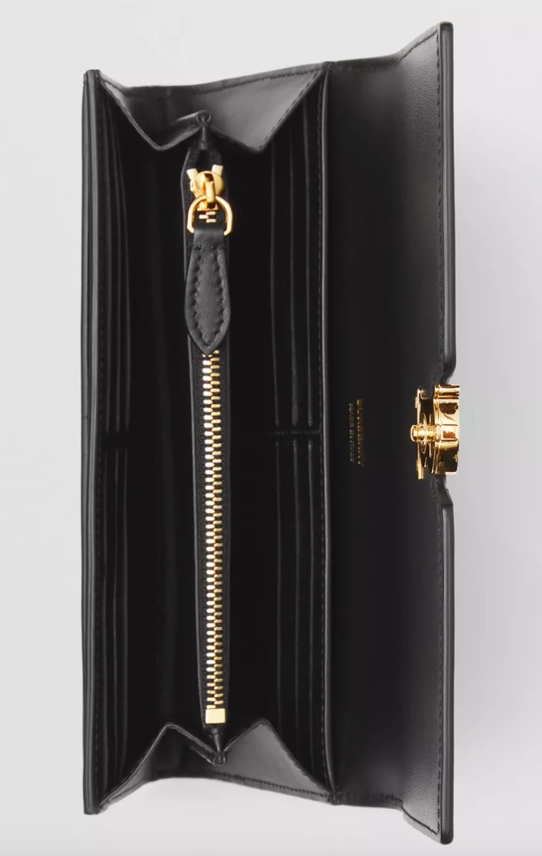 BURBERRY】レザー TBコンチネンタルウォレット | tritonwp.com