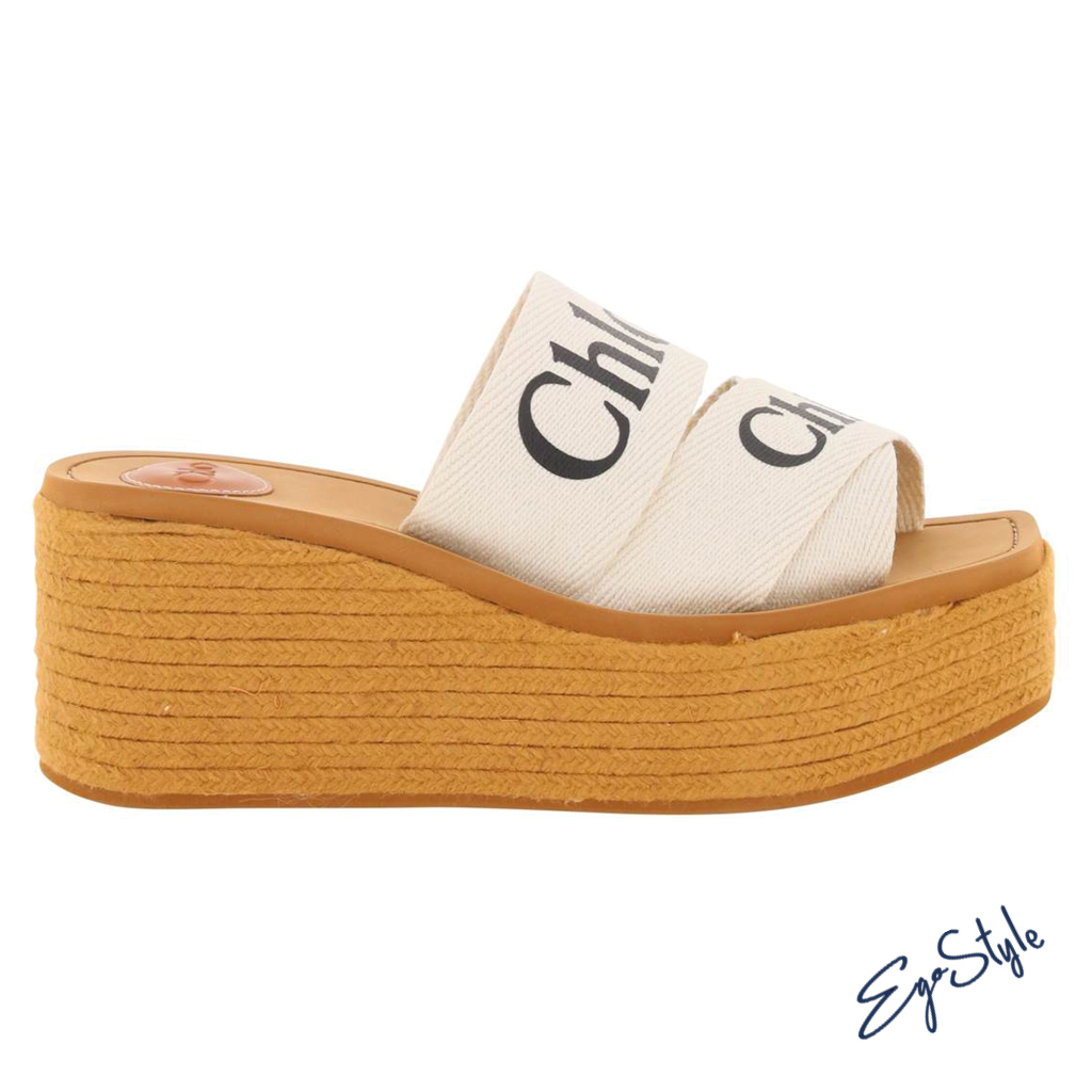 贈る結婚祝い
CHLOE' WOODY WEDGE MULES サンダル・ミュール 贈る結婚祝い
CHLOE' WOODY WEDGE MULES サンダル・ミュール