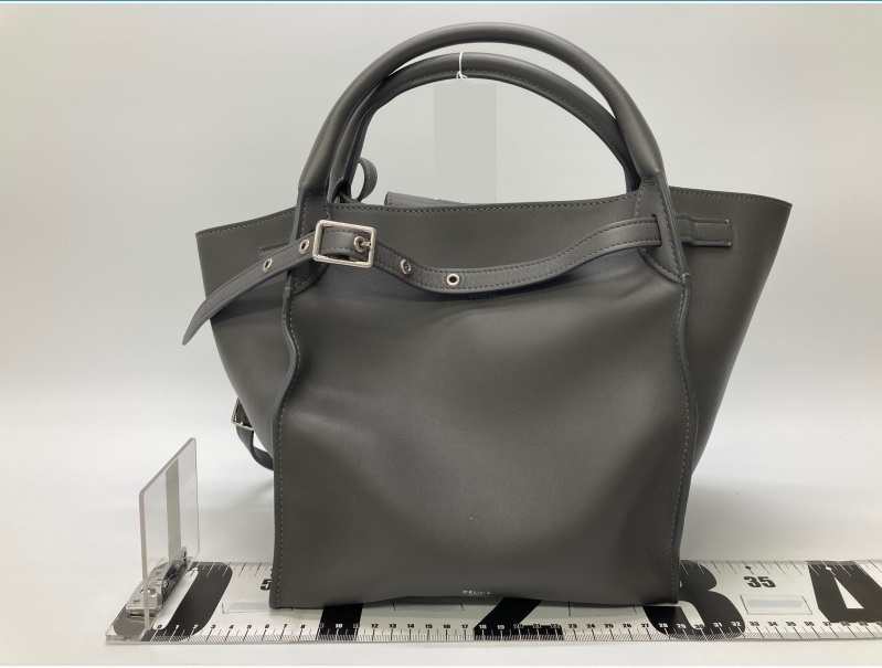 正規激安 特価 色:GRAY 189313A4T 2WAYハンドバッグ セリーヌ ハンドバッグ 正規激安 特価 色:GRAY 189313A4T 2WAYハンドバッグ セリーヌ ハンドバッグ