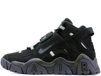 スニーカー Nike Air Barrage Mid Black