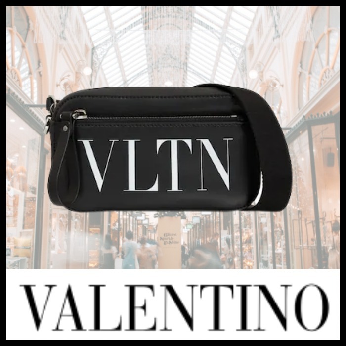 VALENTINO 】ブランドロゴ入り☆レザークロスボディバッグ
