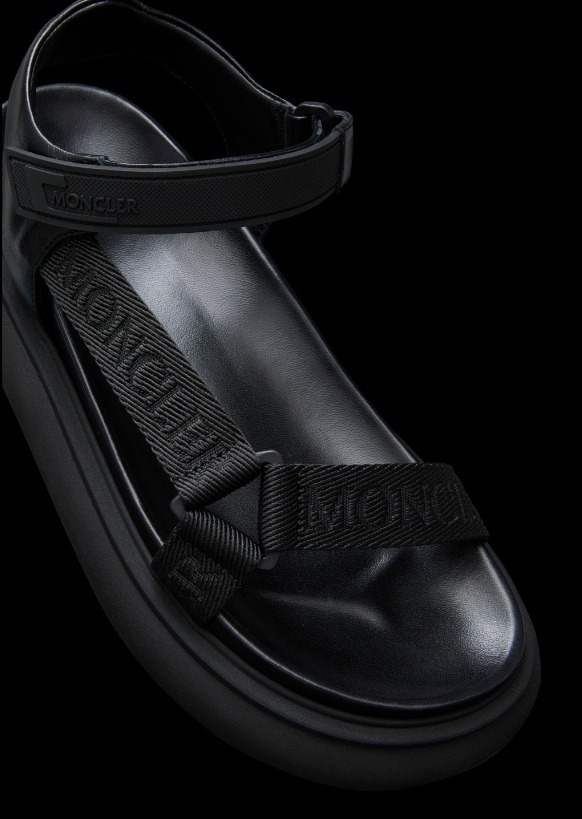 □MONCLER□Catura Sandals カジュアルフラットサンダル 黒 白