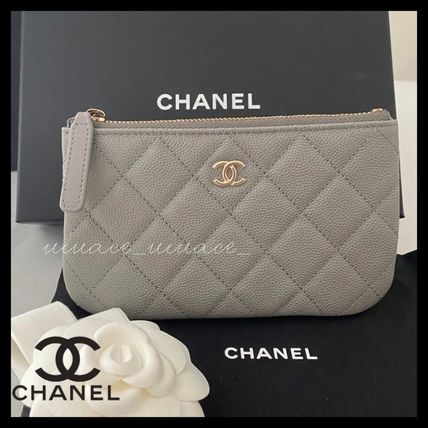 CHANEL x ポーチ(レディース) - 海外通販のBUYMA
